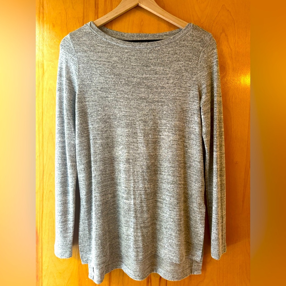 Banana Republic, Light weight long sleeve